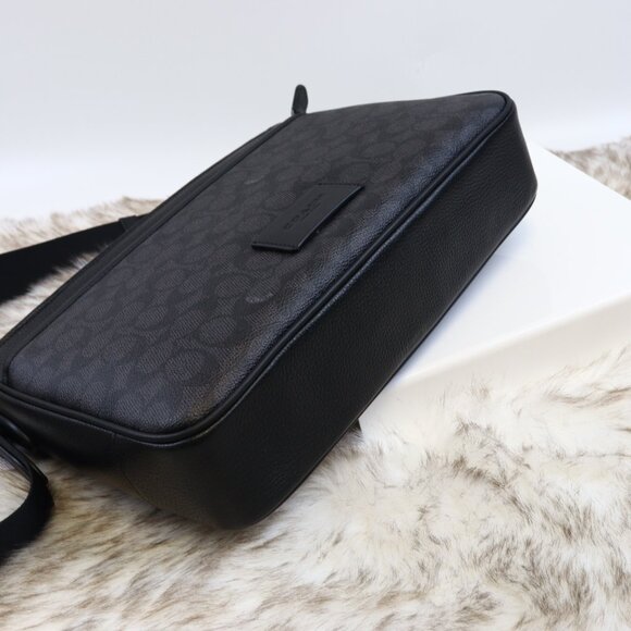NWT (+ Video Listing)  Coach District Signature Canvas Crossbody Bag Men's CV761 - Picture 7 of 15